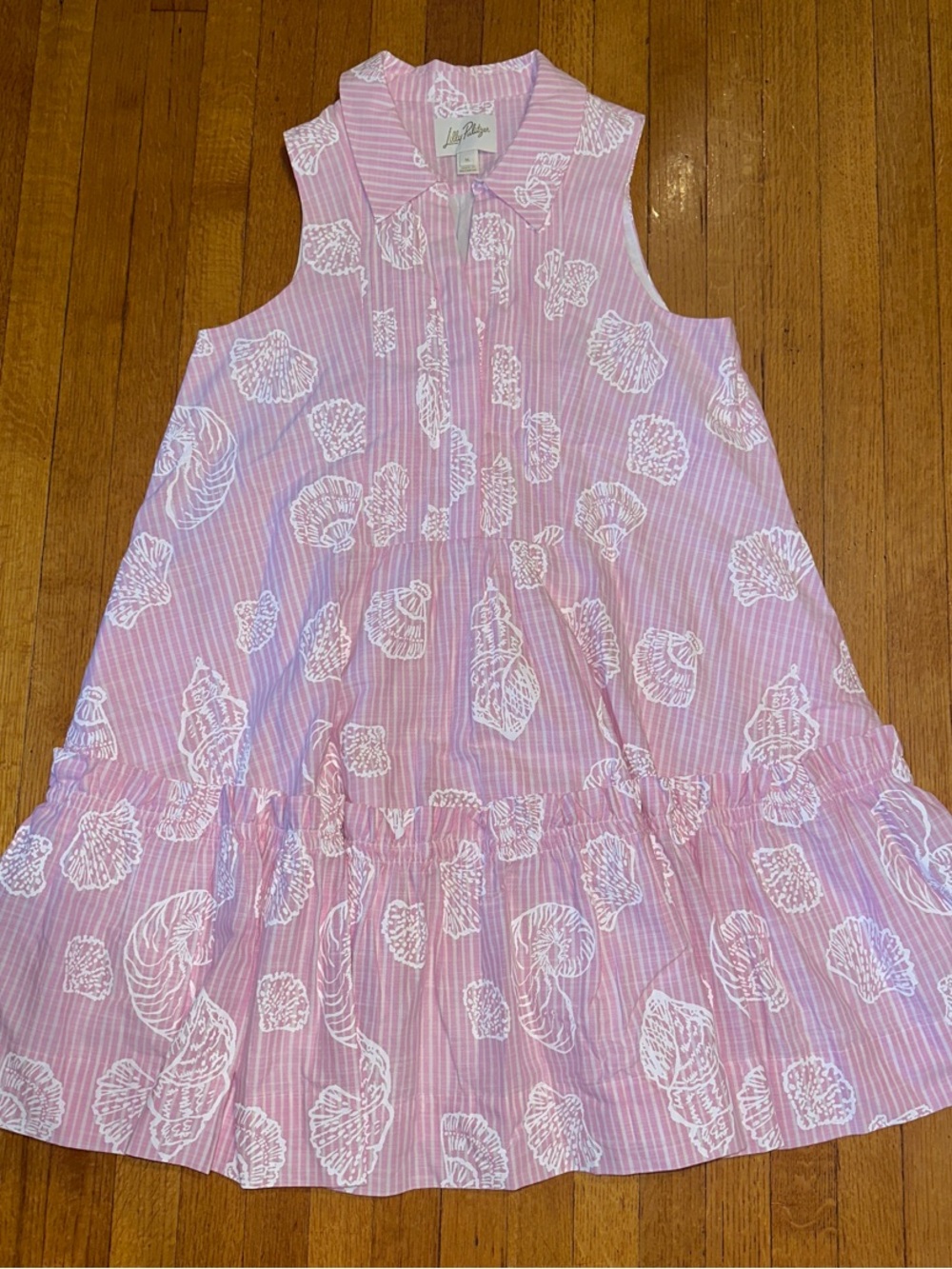 Lilly Pulitzer Caylinn Summer dress ladies sz M Pink / white Shells ruffles